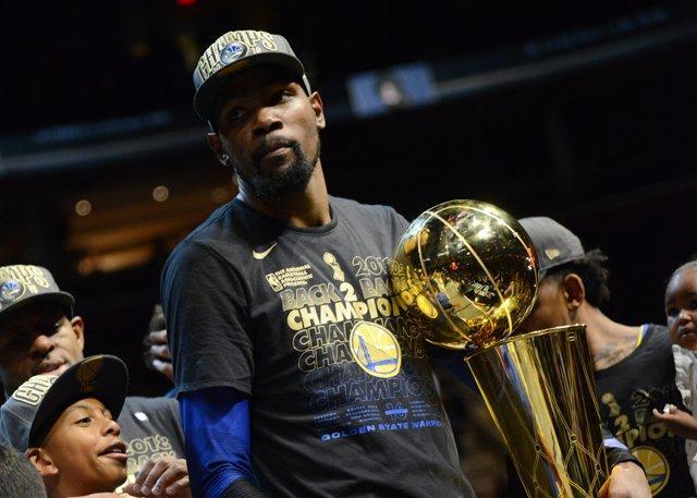 也在大力支 也在大力支