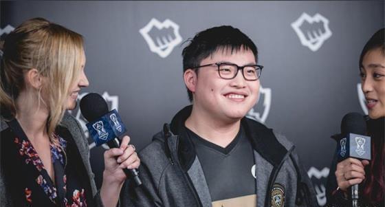 员在整个休 员在整个休